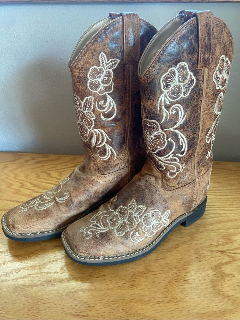 BootBarn Brown Floral Embroidered Western Boots - Classic Kids Cowboy Style sz 5